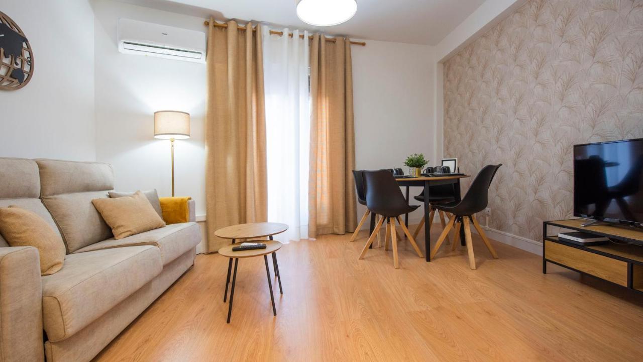 El Sueno De Carmelitas Con Parking Incluido - Apartamentos Aloha Toledo Exterior photo